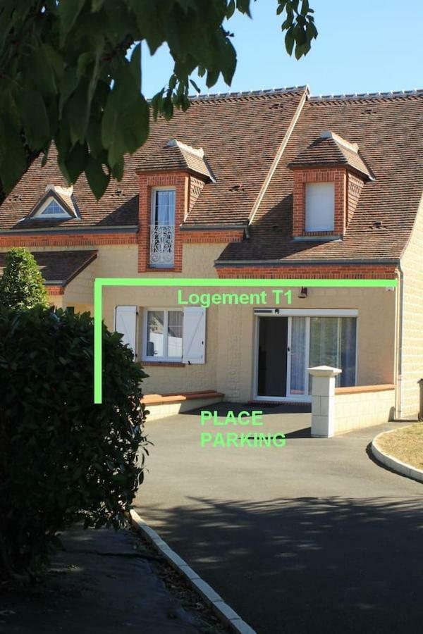 Logement Entre Chambord Et Le Zoo De Beauval Le Controis-en-Sologne Exterior photo